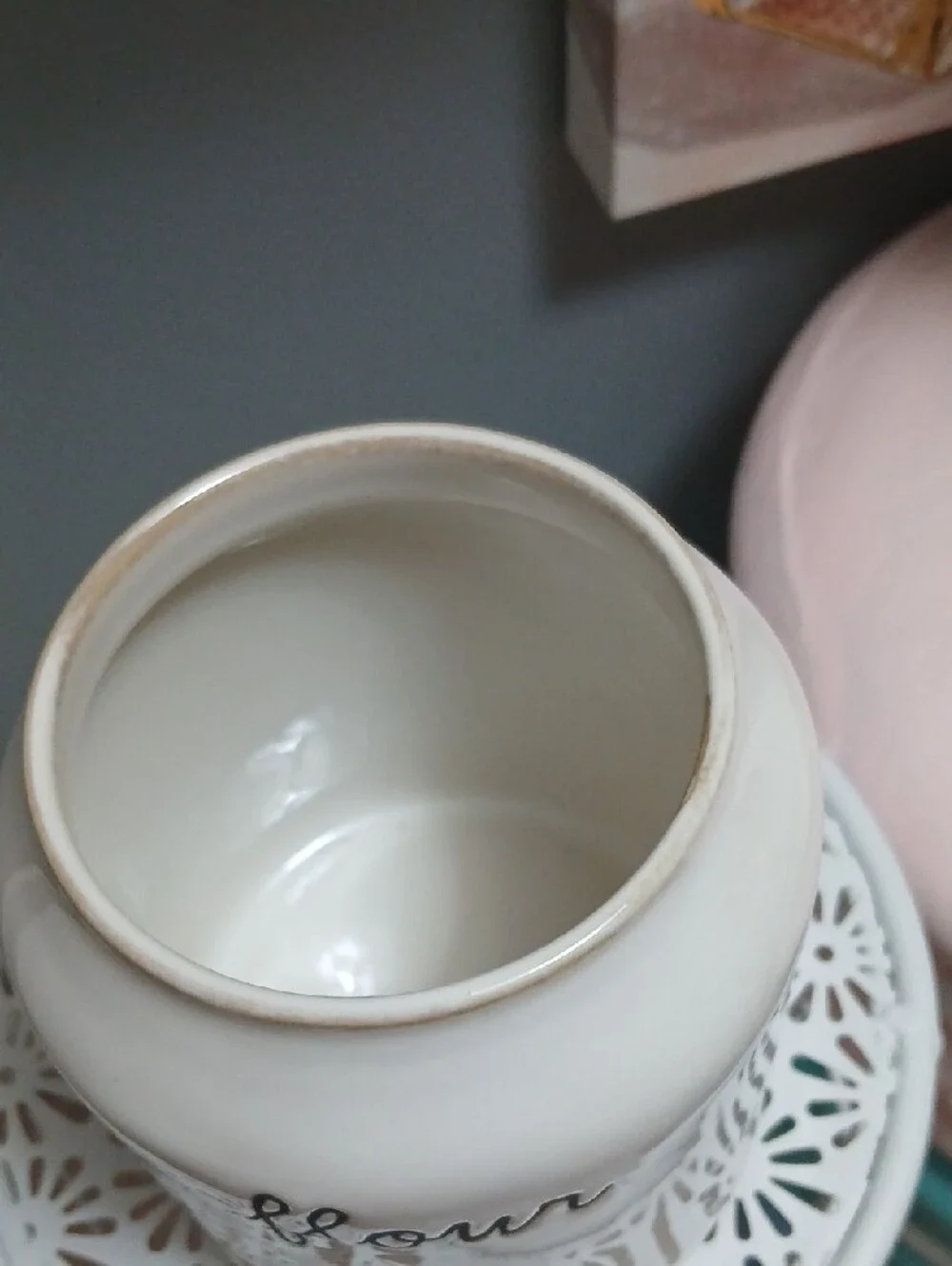 New!! Rae Dunn Cream Ceramic FLOUR Canister NWT